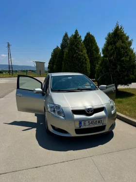 Обява за продажба на Toyota Auris ~8 800 лв. - изображение 1