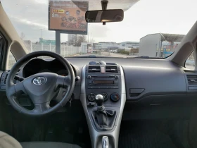 Toyota Auris 1.4 от първи собственик, снимка 8
