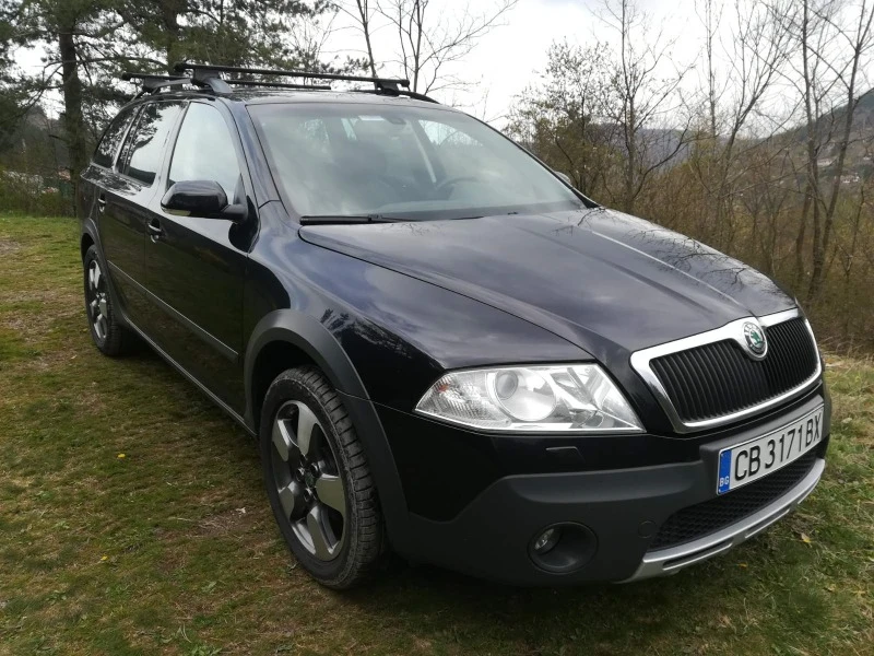 Skoda Octavia Scout 4x4 , снимка 1 - Автомобили и джипове - 47287334