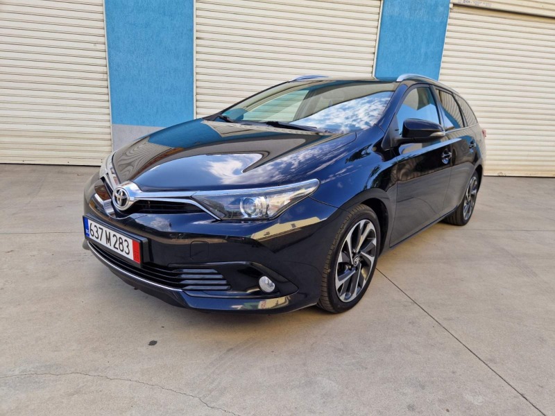 Toyota Auris, снимка 1 - Автомобили и джипове - 47185190