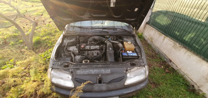 Renault Laguna 1.8.Mono, снимка 6 - Автомобили и джипове - 48291356