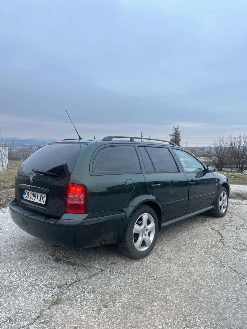 Skoda Octavia 1.8 T, снимка 3 - Автомобили и джипове - 48709820