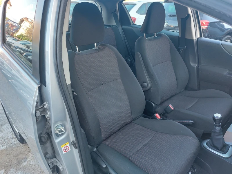 Toyota Yaris 1.4D4D* 6-SPEED* 36м. х  357лв.* , снимка 13 - Автомобили и джипове - 50072283
