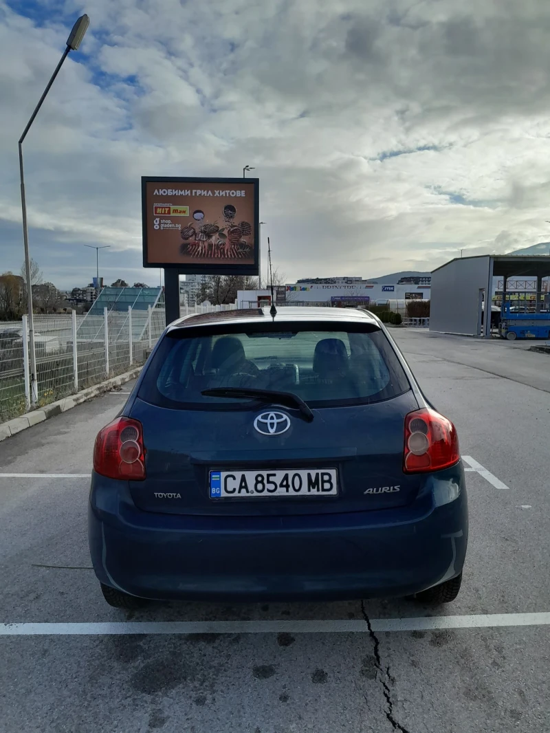 Toyota Auris 1.4 от първи собственик, снимка 5 - Автомобили и джипове - 52682069