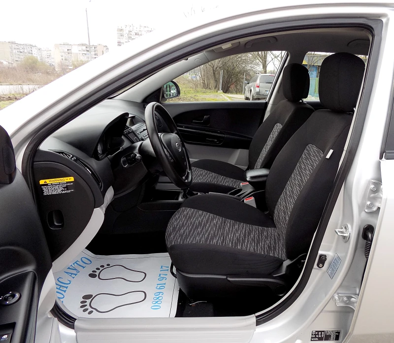 Kia Ceed 1.4i/105к./РЕАЛНИ КМ/ОБСЛУЖЕНА, снимка 6 - Автомобили и джипове - 52860546