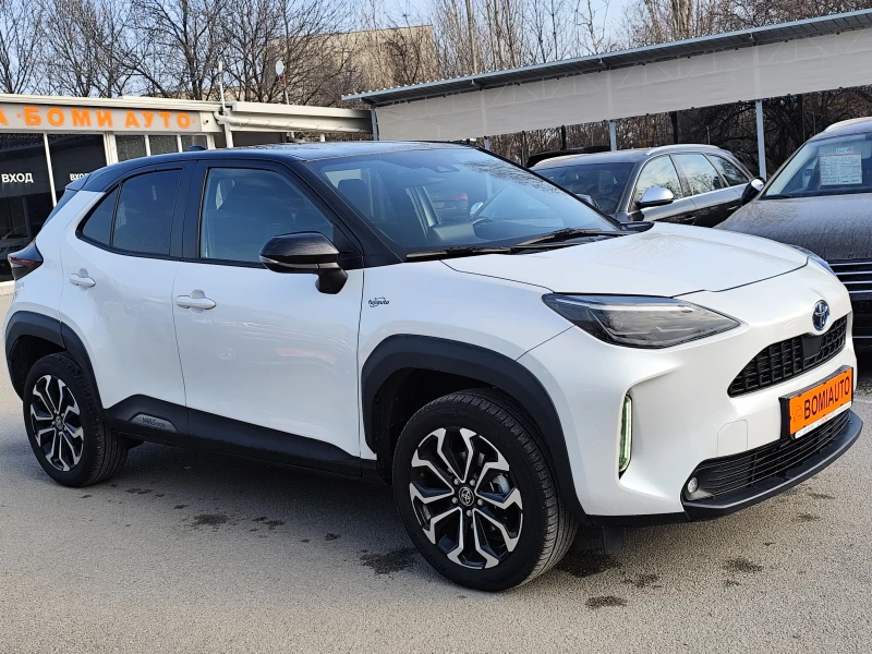 Toyota Yaris Cross 1.5HYBRID* АВТОМАТИК* LED* NAVI* CAMERA* , снимка 3 - Автомобили и джипове - 52875260