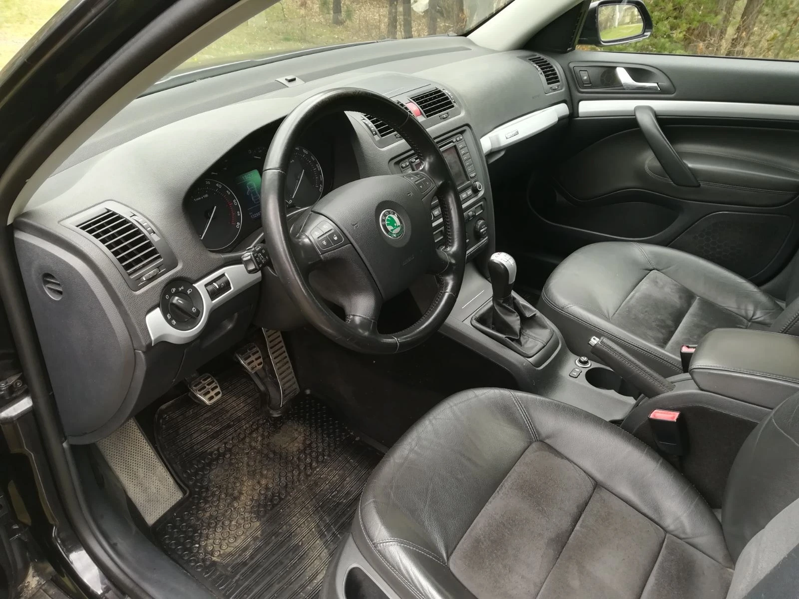 Skoda Octavia Scout 4x4  | Mobile.bg   11