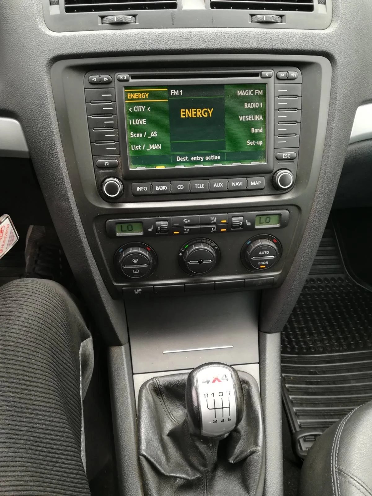 Skoda Octavia Scout 4x4  | Mobile.bg   14