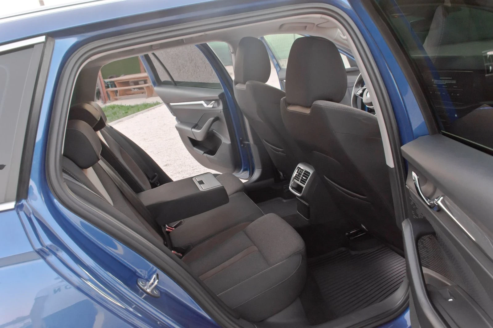 Skoda Octavia  2.0TDI     | Mobile.bg   11