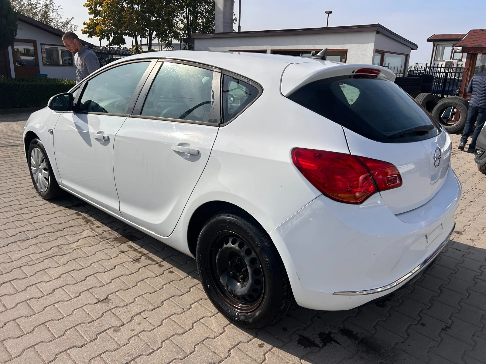 Opel Astra 1.4GAZ EURO 6 ЛИЗИНГ - изображение 8