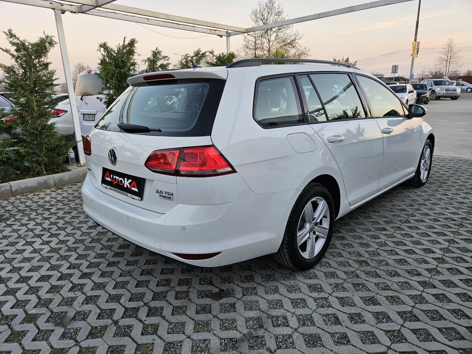 VW Golf 2.0TDI-150кс= 6СКОРОСТИ= МАСАЖ= НАВИ= EURO 6 - изображение 3