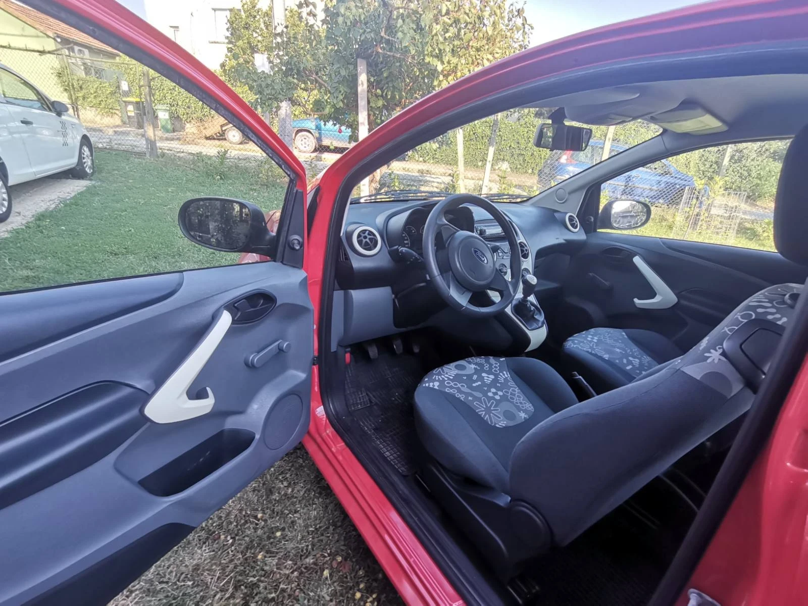 Ford Ka 1.2 97000 реални километра/НАПЪЛНО ОБСЛУЖЕНА - изображение 5