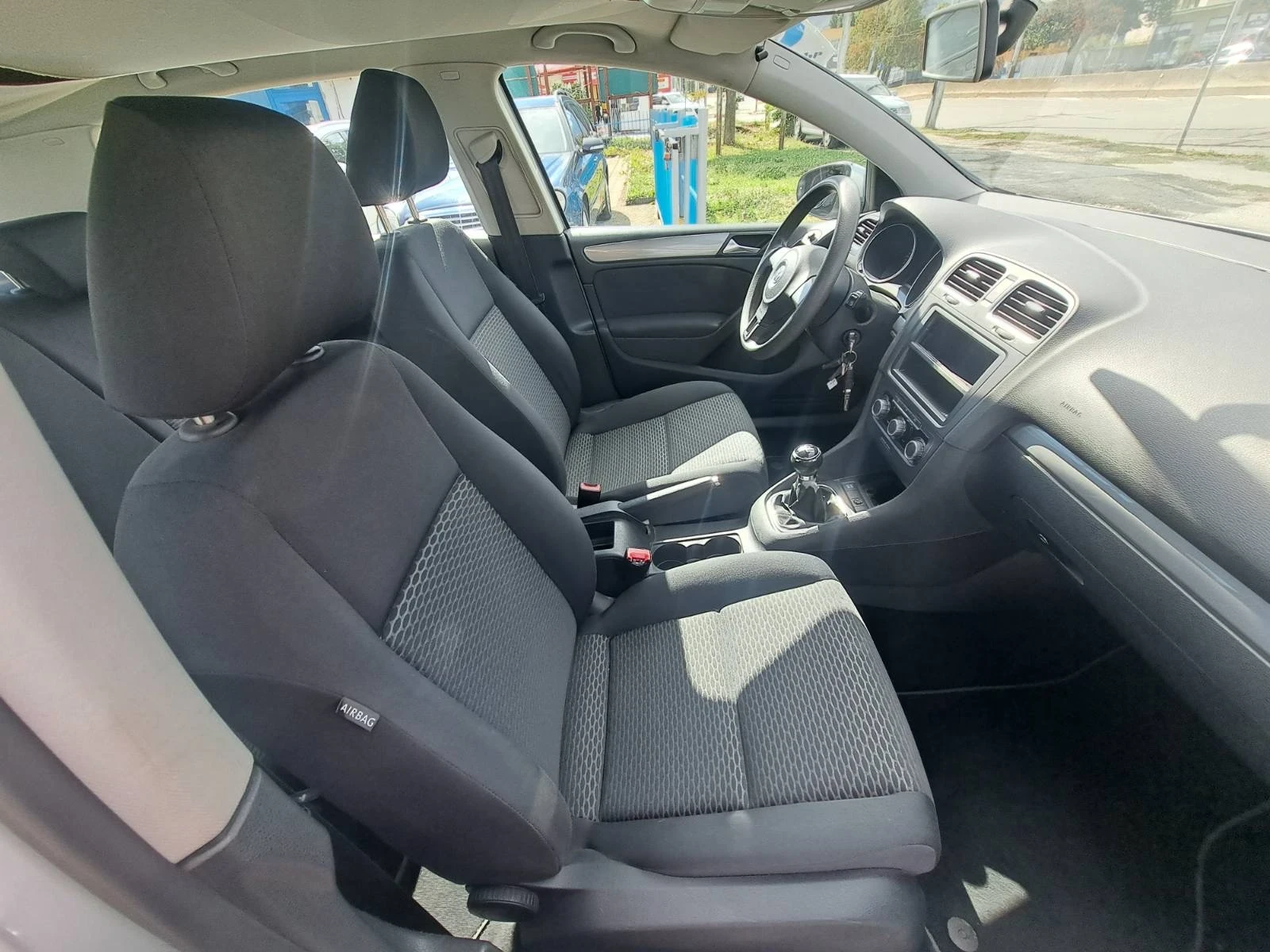 VW Golf 1.6TDI | Mobile.bg   12