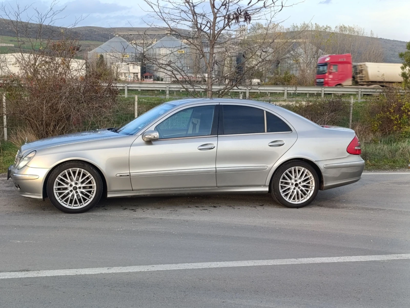 Mercedes-Benz E 320 Е320 редови - изображение 5