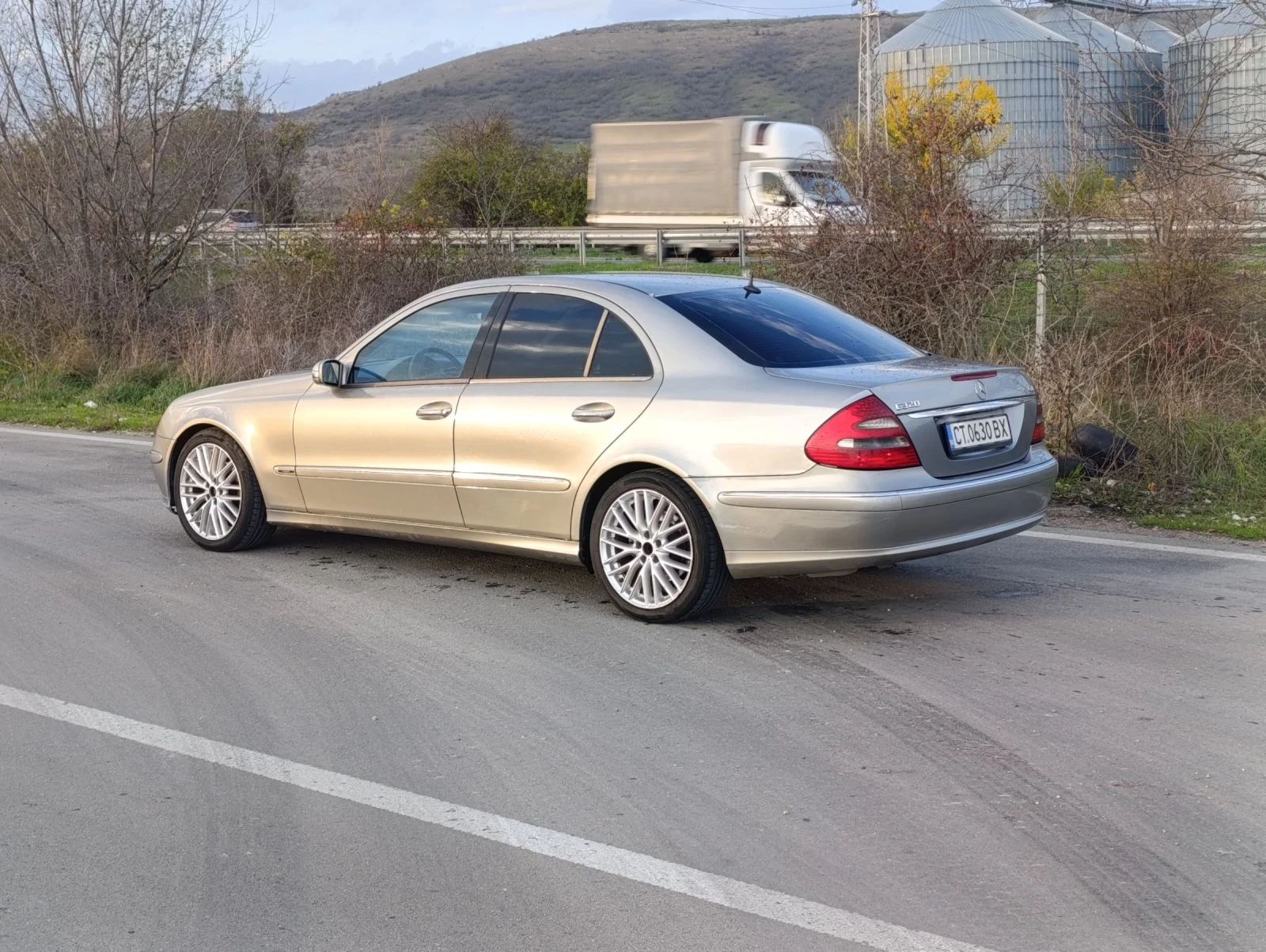 Mercedes-Benz E 320 Е320 редови - изображение 6