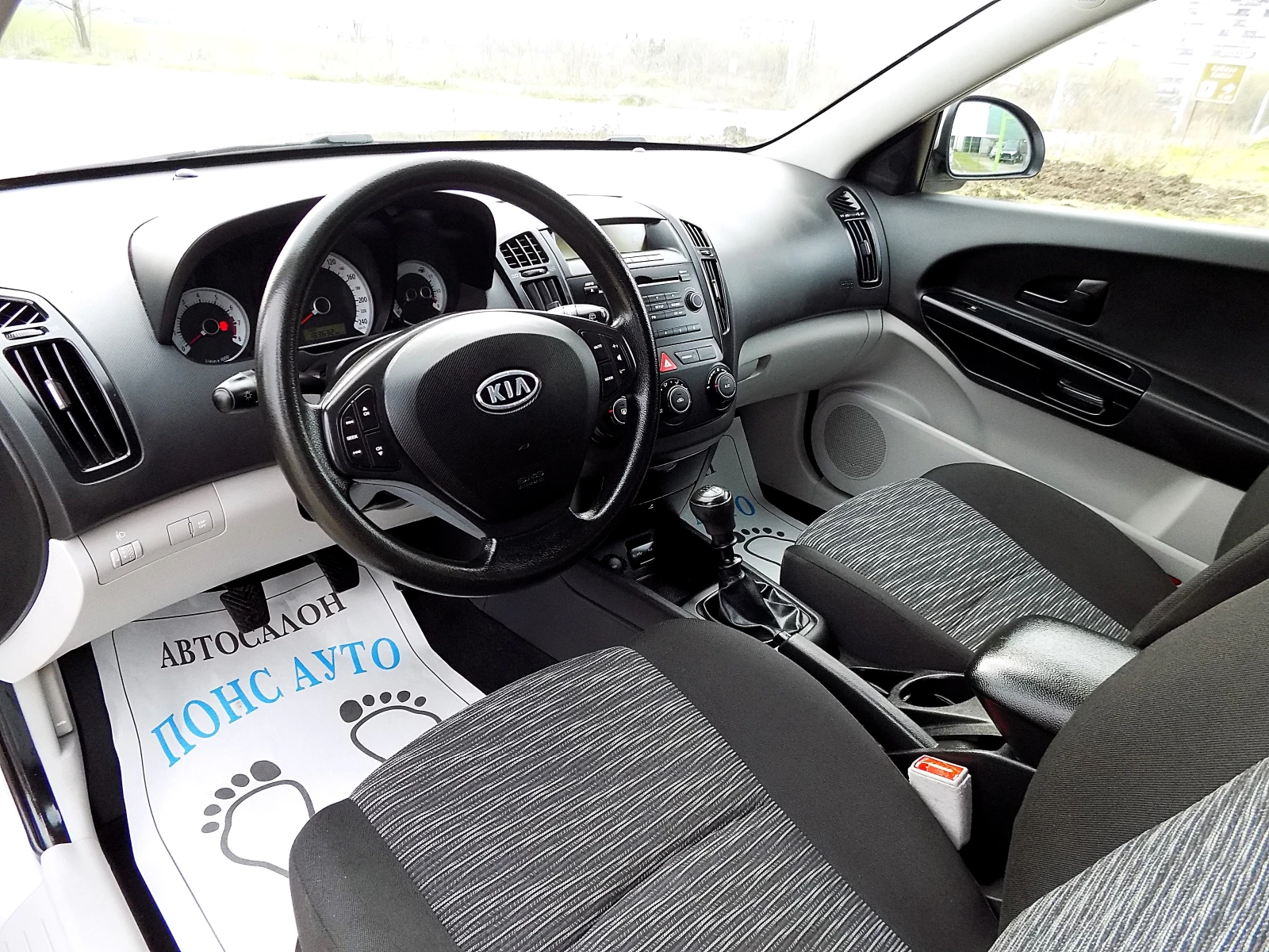 Kia Ceed 1.4i/105к./РЕАЛНИ КМ/ОБСЛУЖЕНА - изображение 7