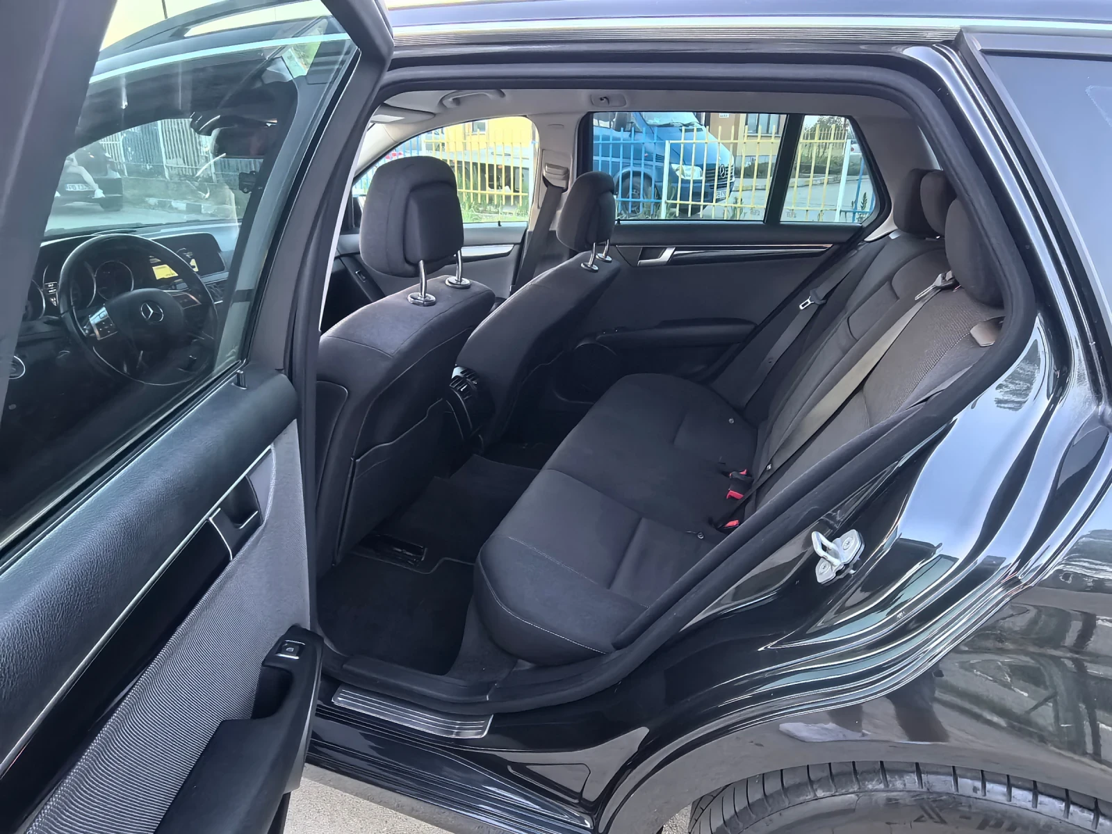 Mercedes-Benz C 220 2.2 170��  | Mobile.bg � ����������� 9