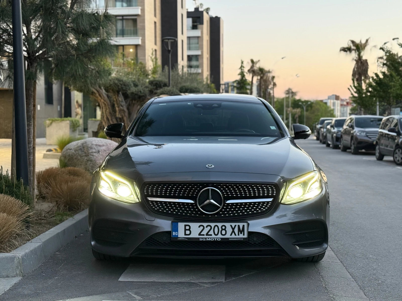 Mercedes-Benz E 220, снимка 3 - Автомобили и джипове - 54661313