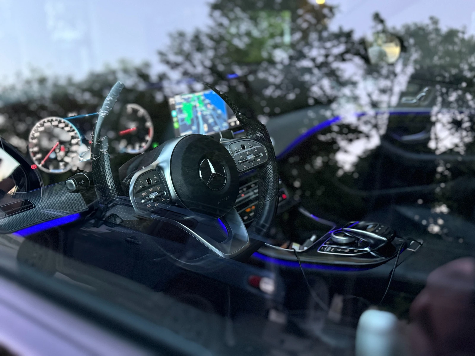 Mercedes-Benz E 220, снимка 7 - Автомобили и джипове - 54661313
