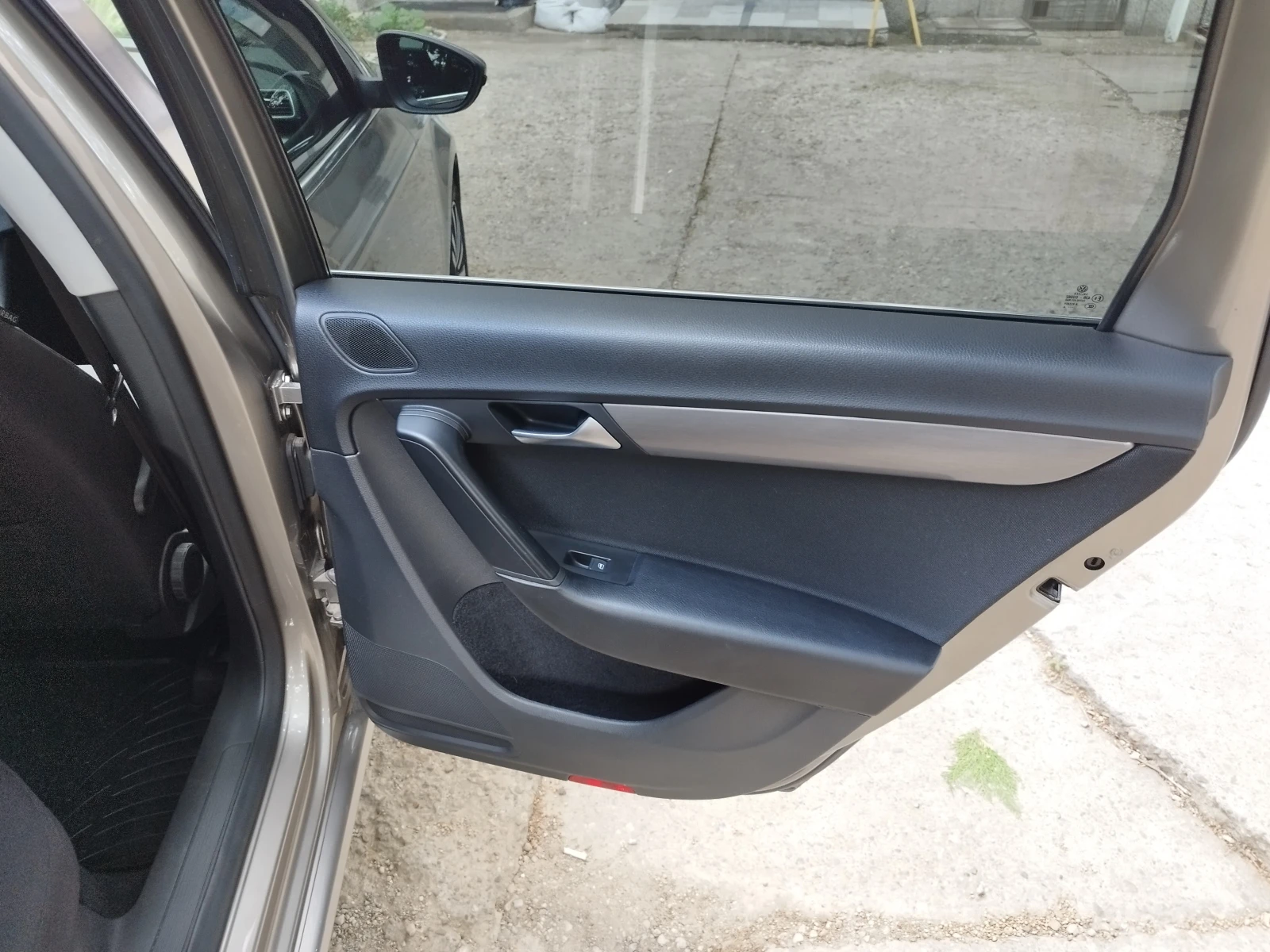 VW Passat Б7, снимка 5 - Автомобили и джипове - 54681488