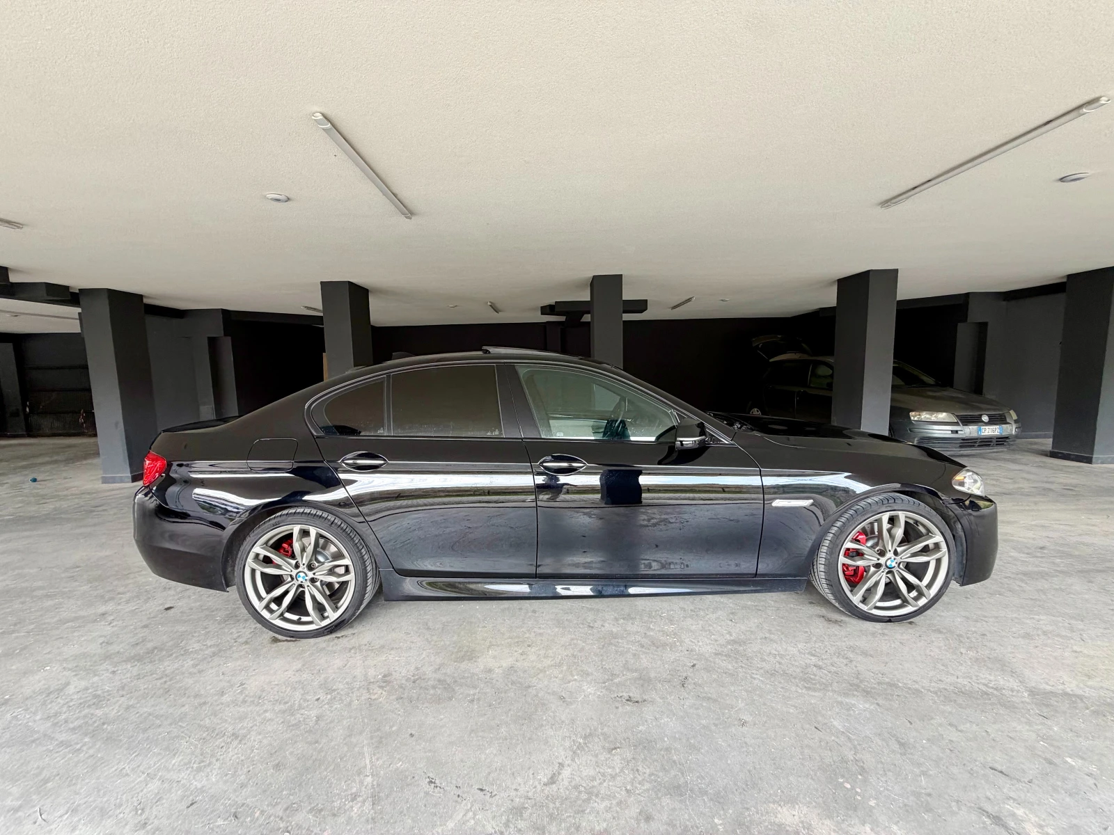 BMW 535 BMW 535i x-Drive M-Perfomance, снимка 7 - Автомобили и джипове - 54909344