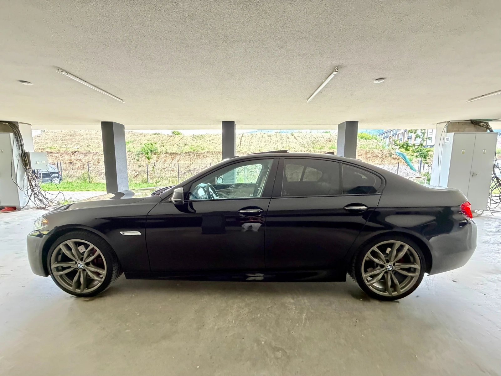 BMW 535 BMW 535i x-Drive M-Perfomance, снимка 3 - Автомобили и джипове - 54909344