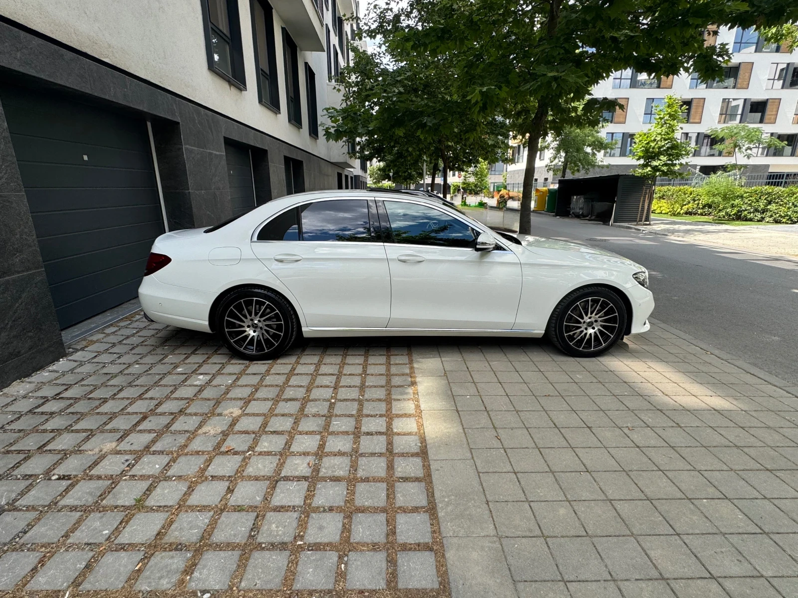 Mercedes-Benz E 350, снимка 6 - Автомобили и джипове - 54981326