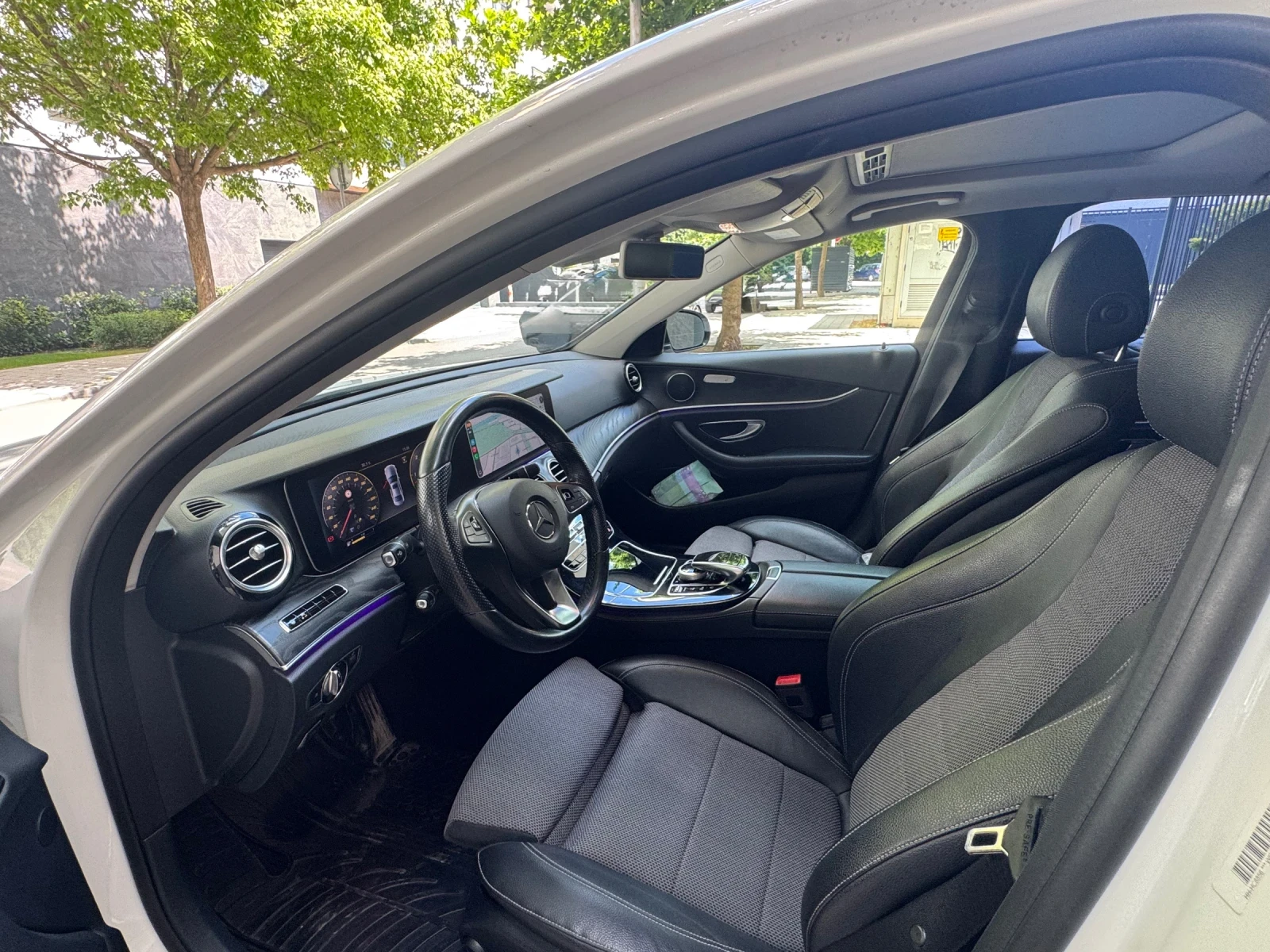 Mercedes-Benz E 350, снимка 12 - Автомобили и джипове - 54981326