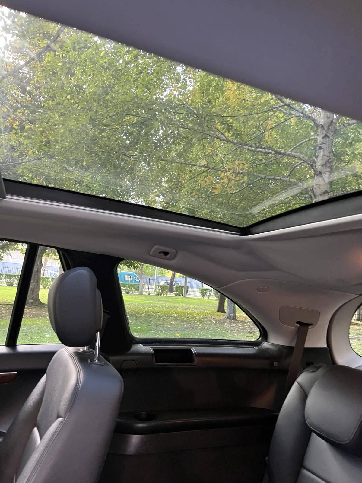 Mercedes-Benz R 350, снимка 9 - Автомобили и джипове - 55097825