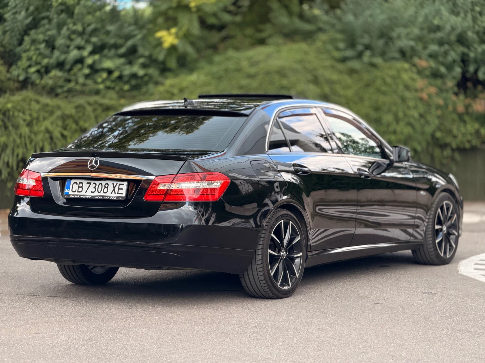 Mercedes-Benz E 220 W 212, снимка 4 - Автомобили и джипове - 55268955