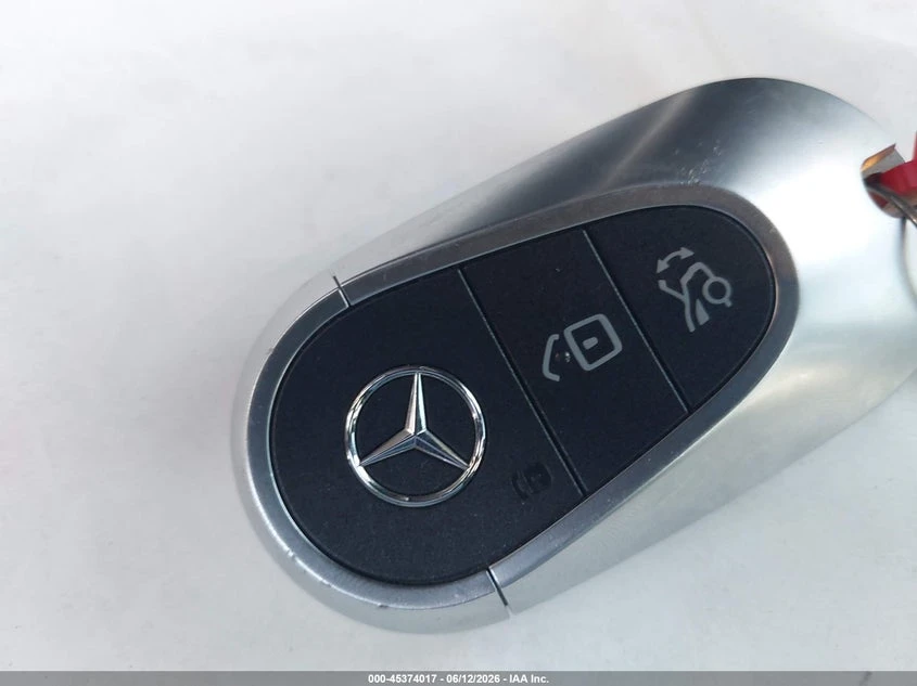 Mercedes-Benz C 300 2.0l, снимка 11 - Автомобили и джипове - 55570797