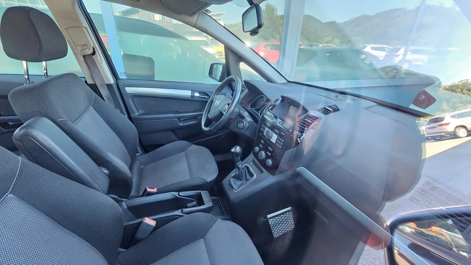 Opel Zafira 1.7CDTi/6ск./7 МЕСТА/КЛИМАТРОНИК/ПОДГРЕВ/2011г, снимка 6 - Автомобили и джипове - 56029918