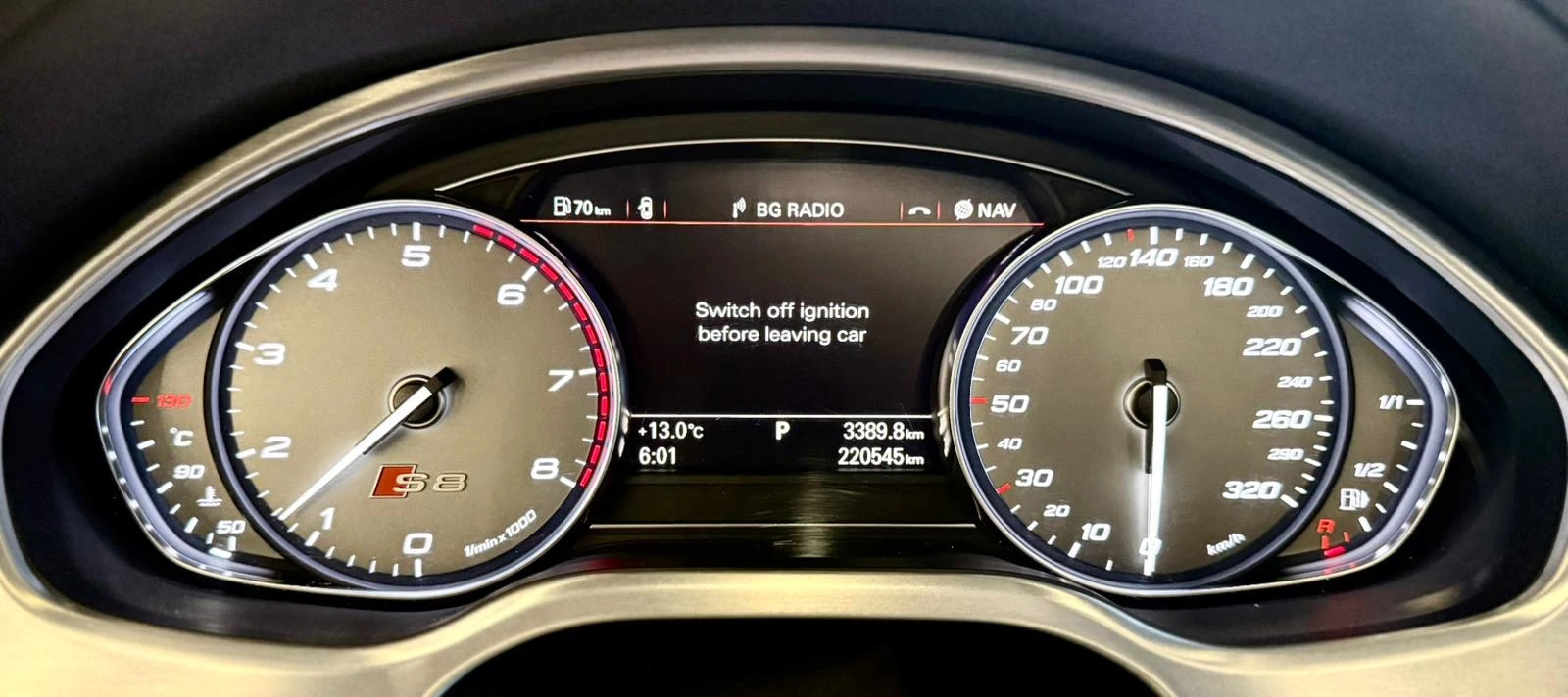 Audi S8 4.0 TFSI* B&O* Full* TV* Обдух* ЛИЗИНГ , снимка 10 - Автомобили и джипове - 56199142