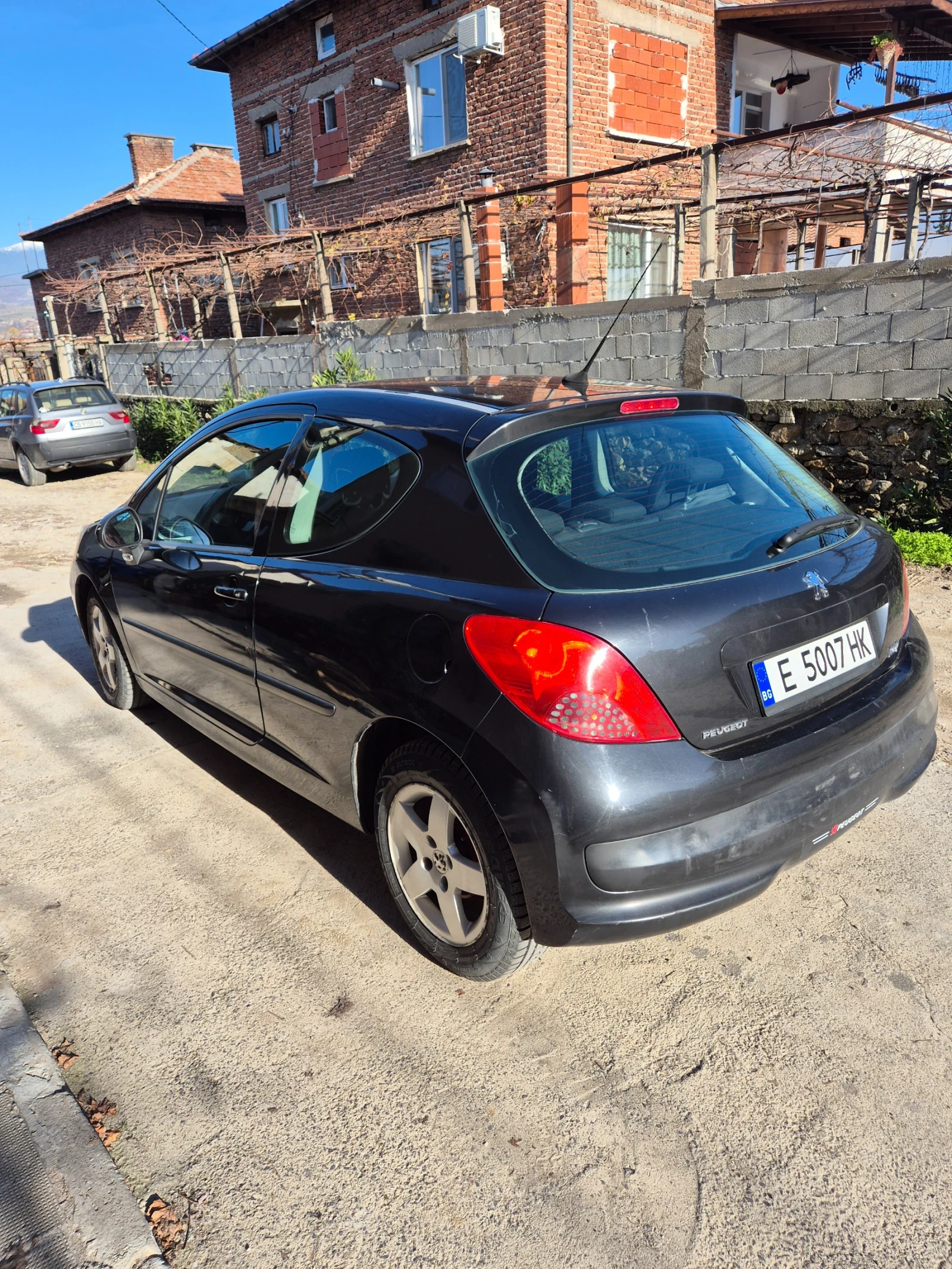 Peugeot 207, снимка 6 - Автомобили и джипове - 56213381