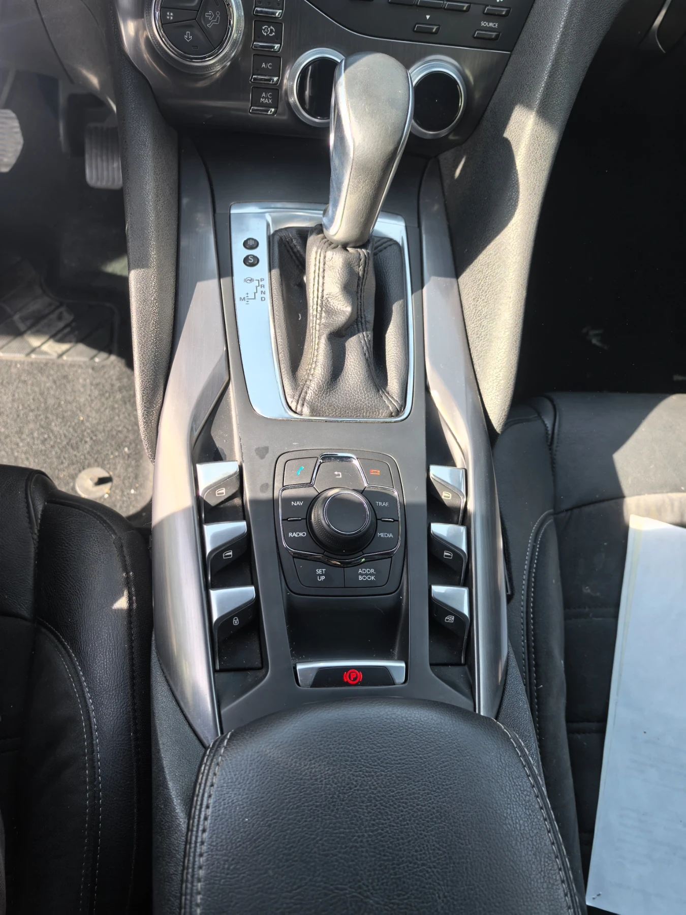DS DS 5, снимка 6 - Автомобили и джипове - 56420402