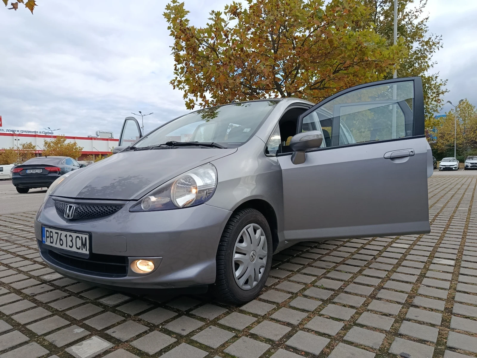 Honda Jazz, снимка 12 - Автомобили и джипове - 56552973