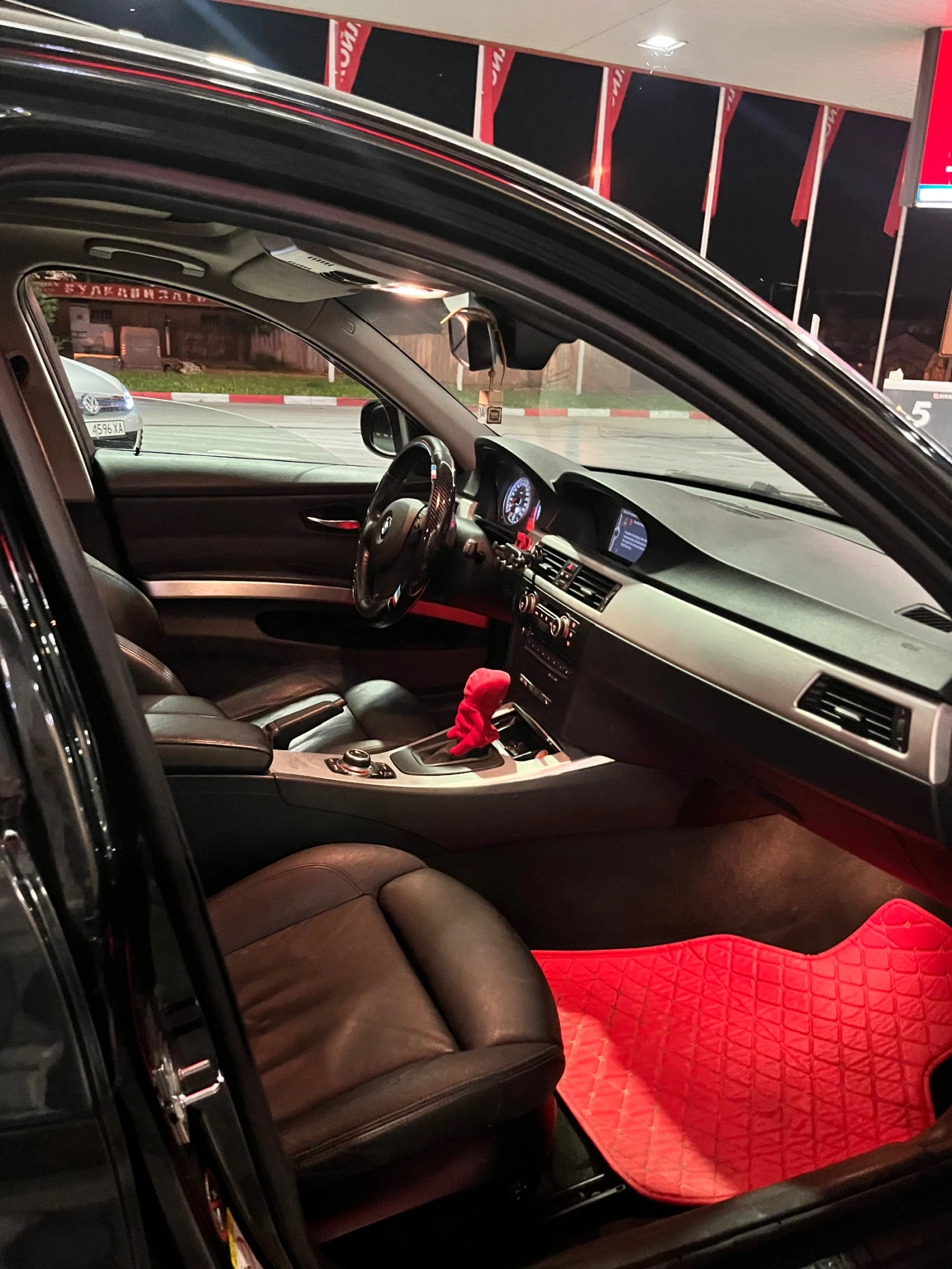 BMW 335, снимка 8 - Автомобили и джипове - 56742924