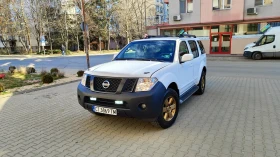Nissan Pathfinder SE 4.0 V6 269 к.с.