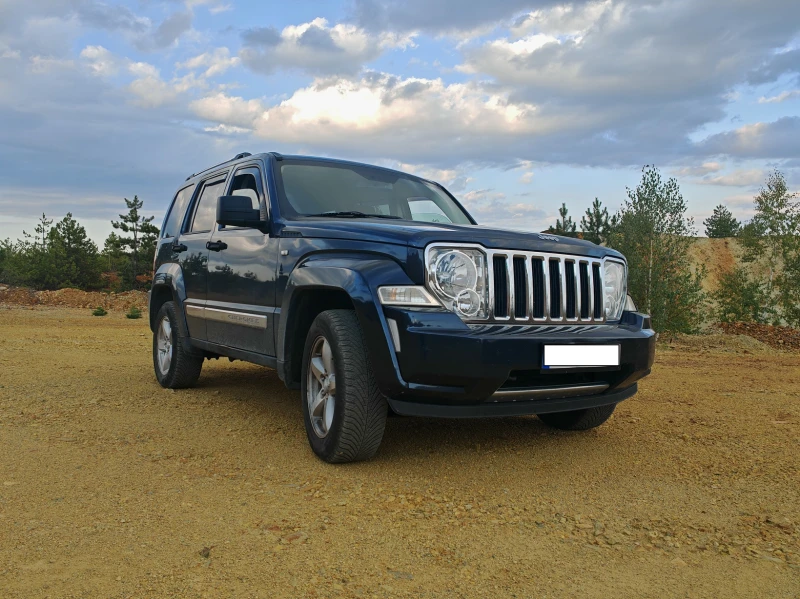 Jeep Cherokee, снимка 2 - Автомобили и джипове - 49026365