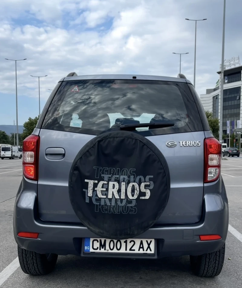 Daihatsu Terios 1.5 105 к.с. 4х4 ГАЗ АВТОМАТИК, КЛИМАТИК TOP!TOP!!, снимка 3 - Автомобили и джипове - 52363127