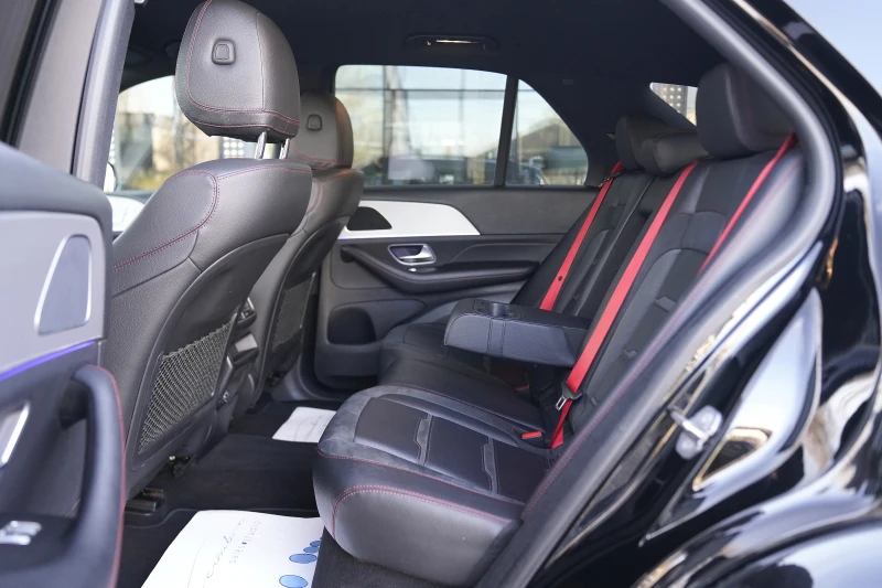 Mercedes-Benz GLE 53 4MATIC + AMG EQ Boost Night Package, снимка 11 - Автомобили и джипове - 52483492