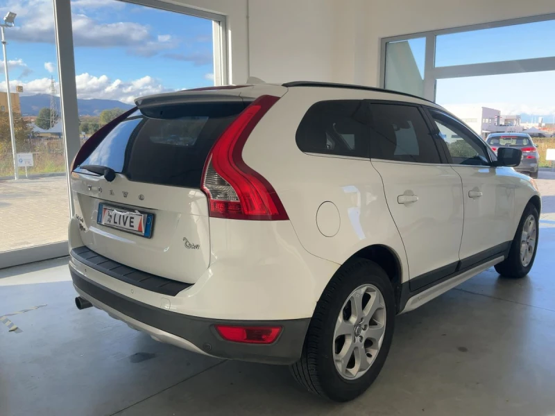 Volvo XC60, снимка 11 - Автомобили и джипове - 53174588