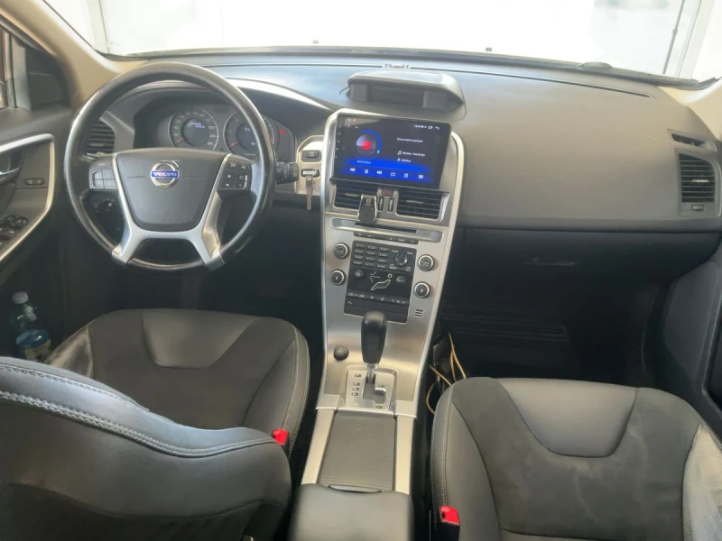 Volvo XC60, снимка 2 - Автомобили и джипове - 53174588