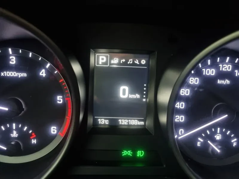 Hyundai Santa fe 2.0, снимка 6 - Автомобили и джипове - 54255445