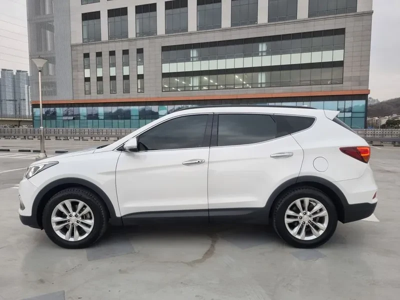 Hyundai Santa fe 2.0, снимка 4 - Автомобили и джипове - 54255445