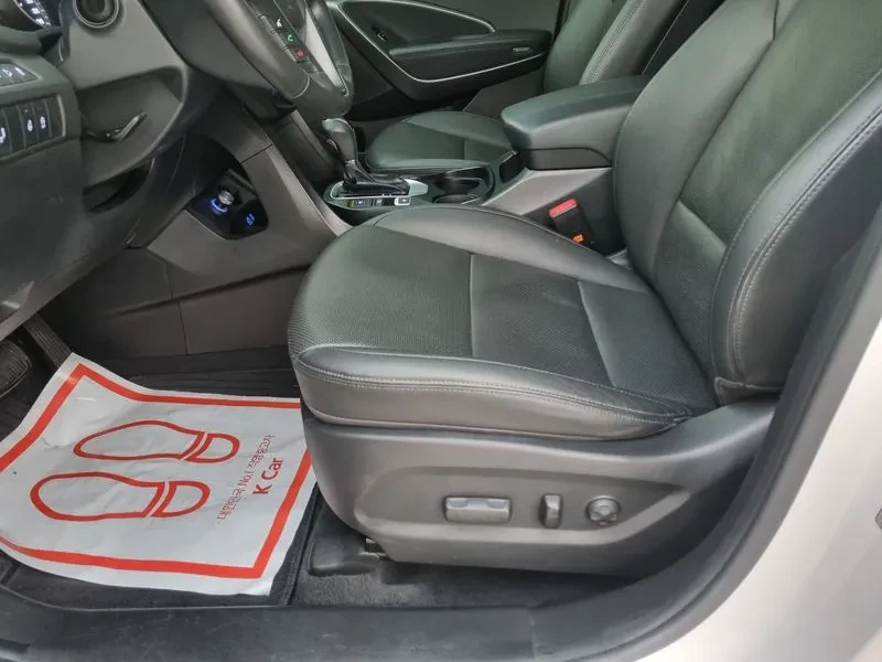 Hyundai Santa fe 2.0, снимка 14 - Автомобили и джипове - 54255445