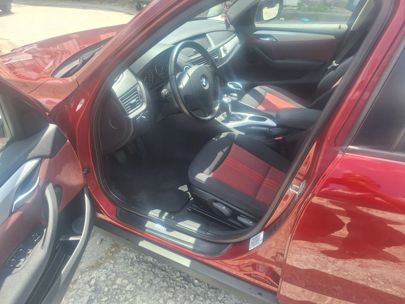 BMW X1 1.8i S-DRIVE - изображение 7