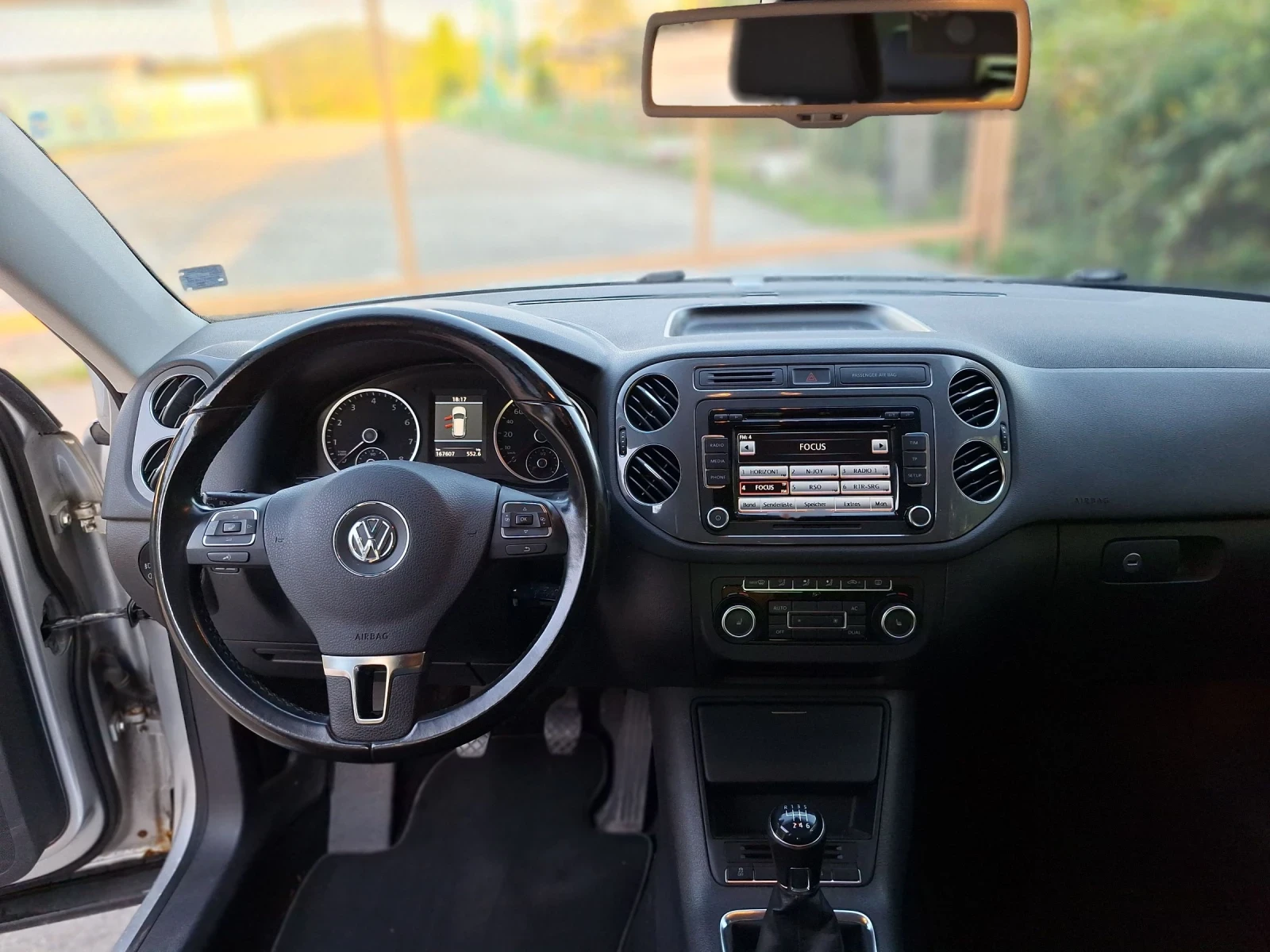 VW Tiguan 2.0 TSI   4х4 - изображение 9