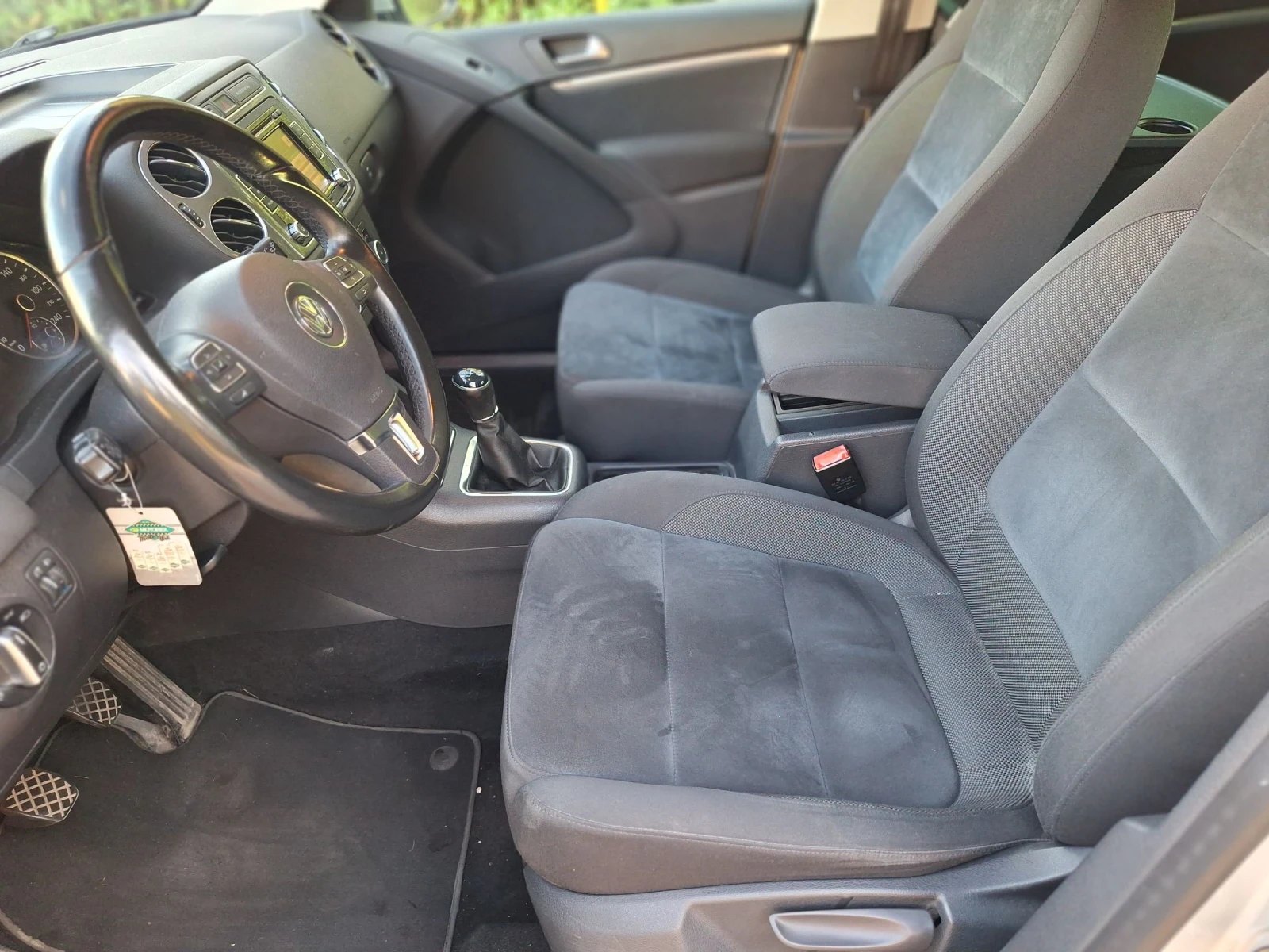 VW Tiguan 2.0 TSI   4х4 - изображение 10