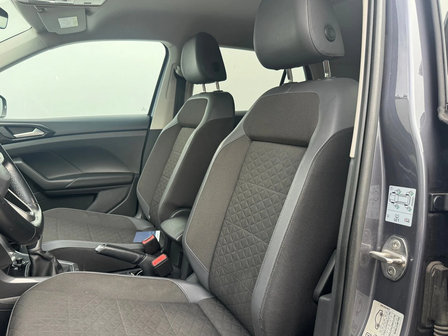 VW T-Cross Style 1.0 TSI OPF DSG | Mobile.bg — изображение 6